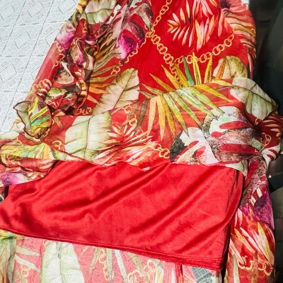 Guess Red Floral Maxi Dress - Picture 5 of 10